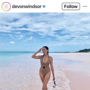 Devon Windsor Stella Bond girl Women's Bronze Swimsuit M